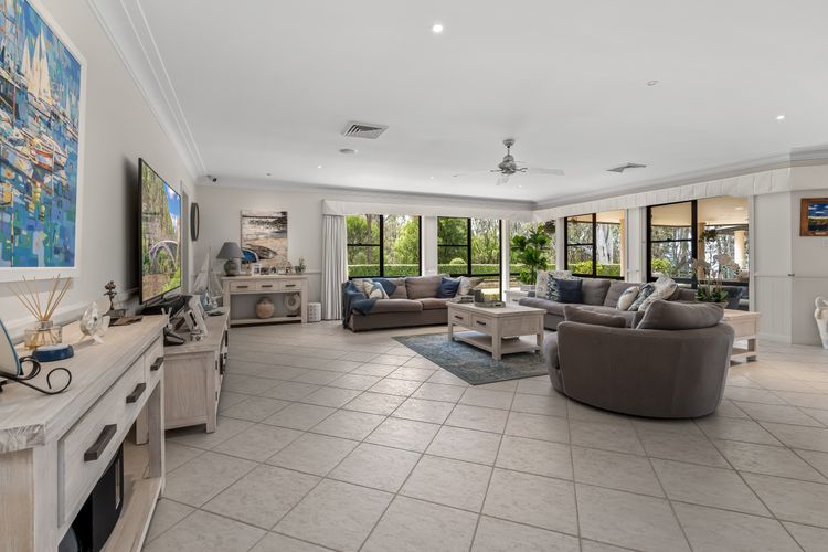 Wilderness Waters – Luxury Retreat on Lake Macquarie