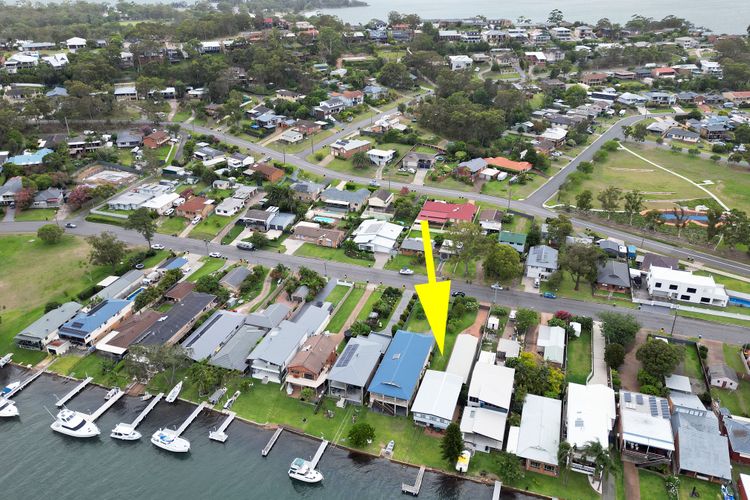 Balmoral Waterfront Escape at Lake Macquarie