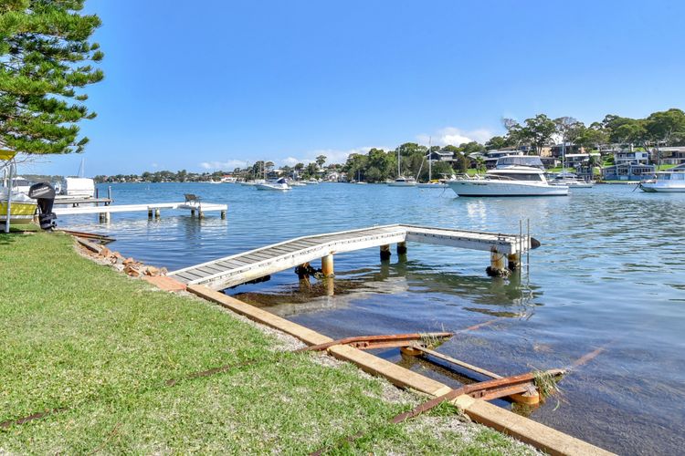 Balmoral Waterfront Escape at Lake Macquarie