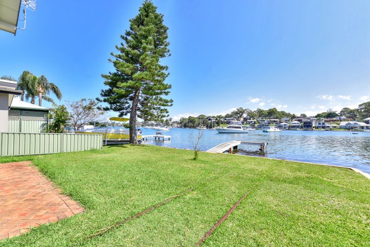 Balmoral Waterfront Escape at Lake Macquarie