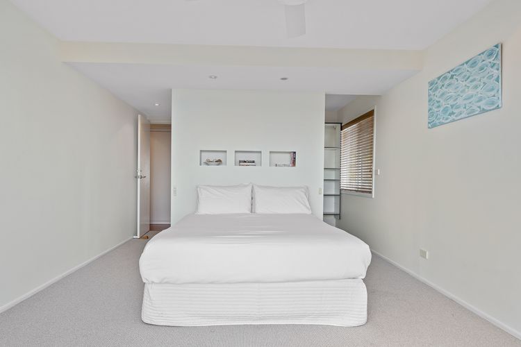 Bedroom with King or Split Singles