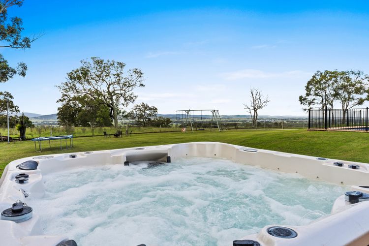 Heavenly Hideaway at Lovedale with Private Pool and Spa