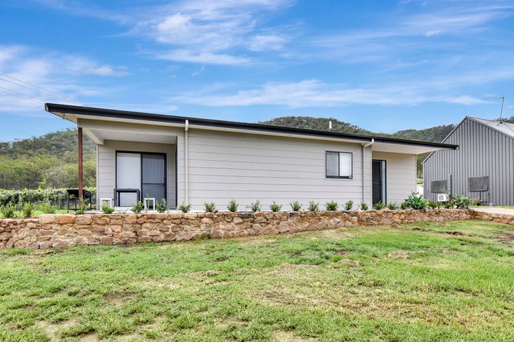 Somerville Wines Lux Escape – 3-Bedroom Cottage Near Broke Wineries