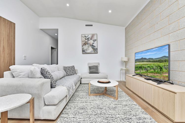 Somerville Wines Lux Escape – 3-Bedroom Cottage Near Broke Wineries