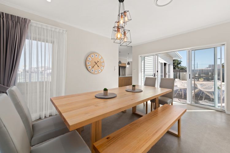 Dining Area to the deck
