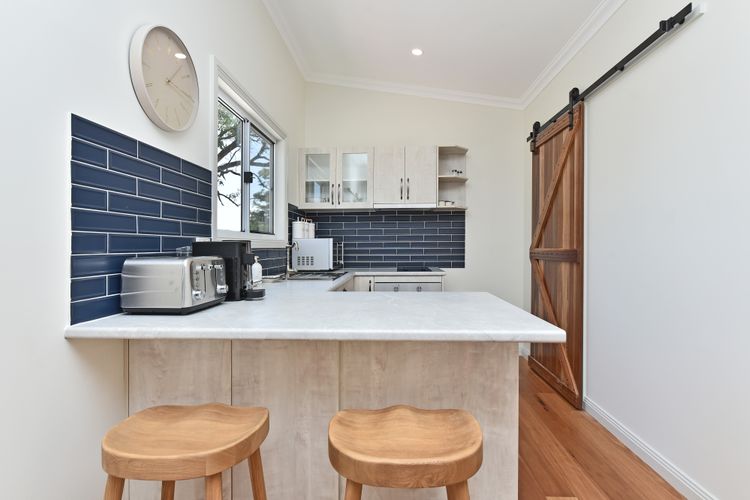 Odyssean Farmstay Cabin – Romantic Getaway, Roche Concert Bus Route & Nearby Wineries