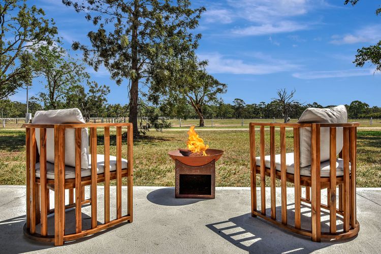 Odyssean Farmstay Cabin – Romantic Getaway, Roche Concert Bus Route & Nearby Wineries