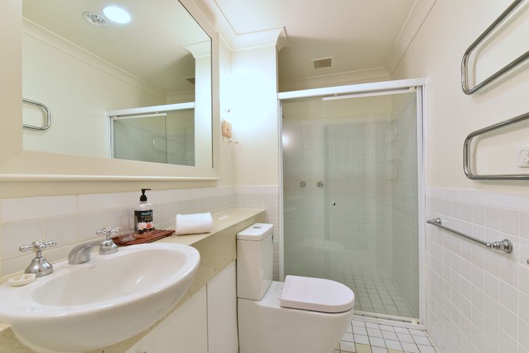 Villa 3br Zinfandel Villa Resort Condo located within Cypress Lakes Resort (nothing is more central)