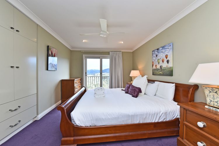 Villa 3br Zinfandel Villa Resort Condo located within Cypress Lakes Resort (nothing is more central)