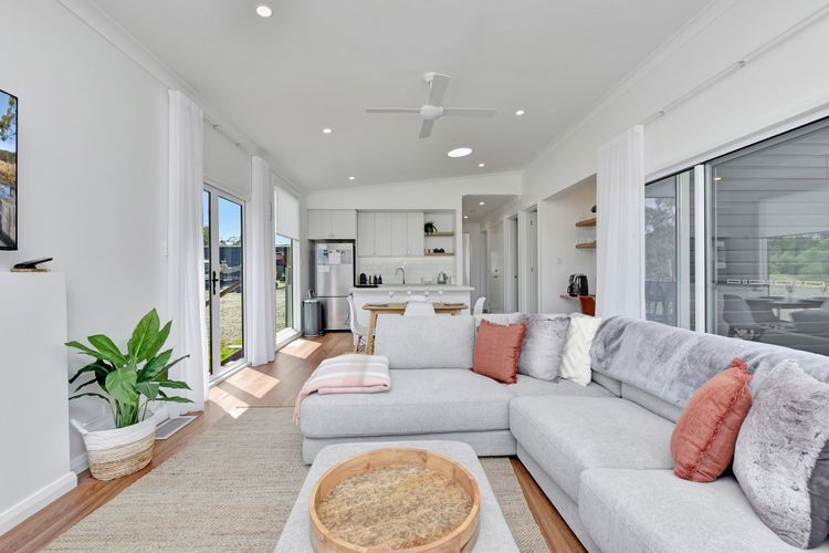 Magpie Two – Two for Joy Estate. 3 bedroom sleeping 6