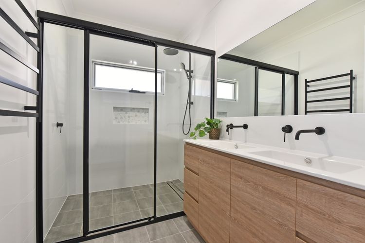 Magpie 3 -  Bathroom 2