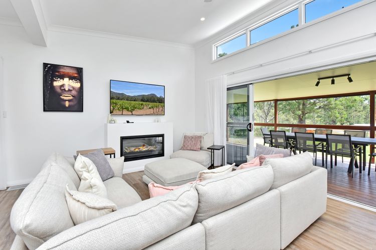 Magpie Three- Two for Joy Estate. 2.5 Bathrooms sleeping 6