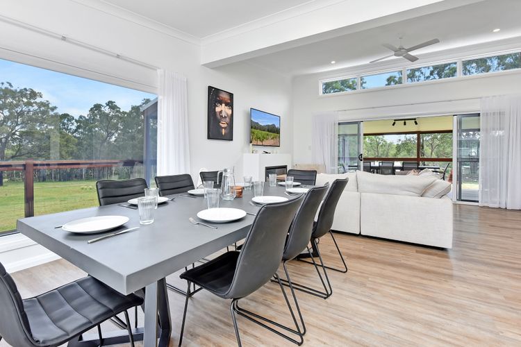 Magpie Three- Two for Joy Estate. 2.5 Bathrooms sleeping 6