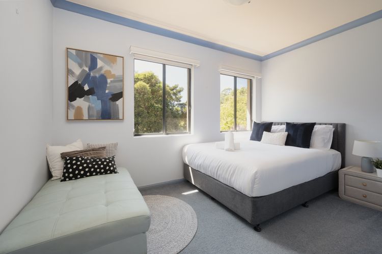 Bedroom 2 - Queen Bed