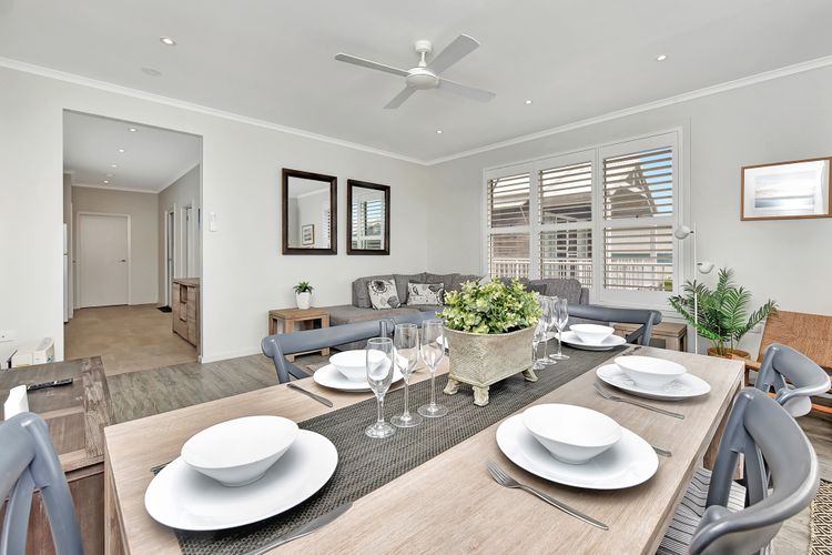 Azure Tides at Caves Beach Villas