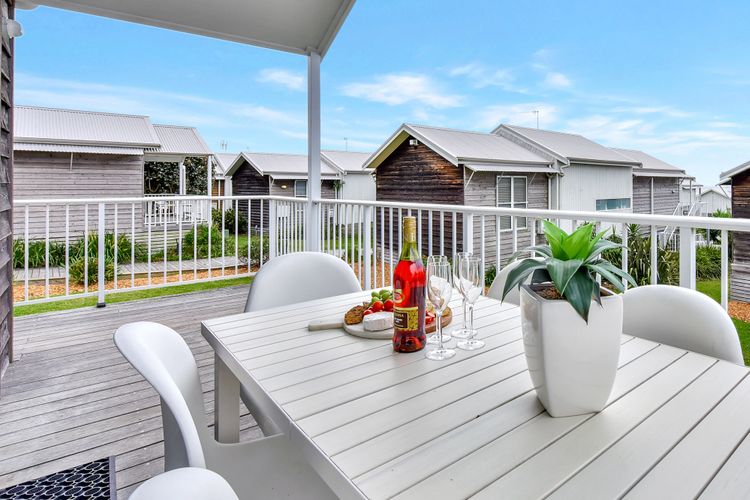 Azure Tides at Caves Beach Villas