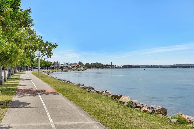 Azure Tides at Caves Beach Villas