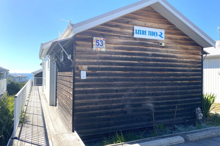 Azure Tides at Caves Beach Villas