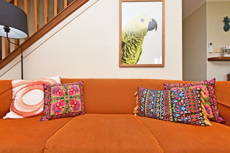 Silver Springs 4br Cottage, with Wifi, Views, Olives and Space