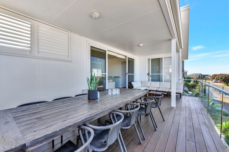 Bombora Beach House at Caves Beach Villas