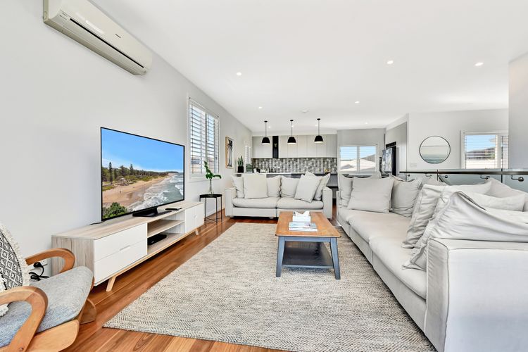 Bombora Beach House at Caves Beach Villas