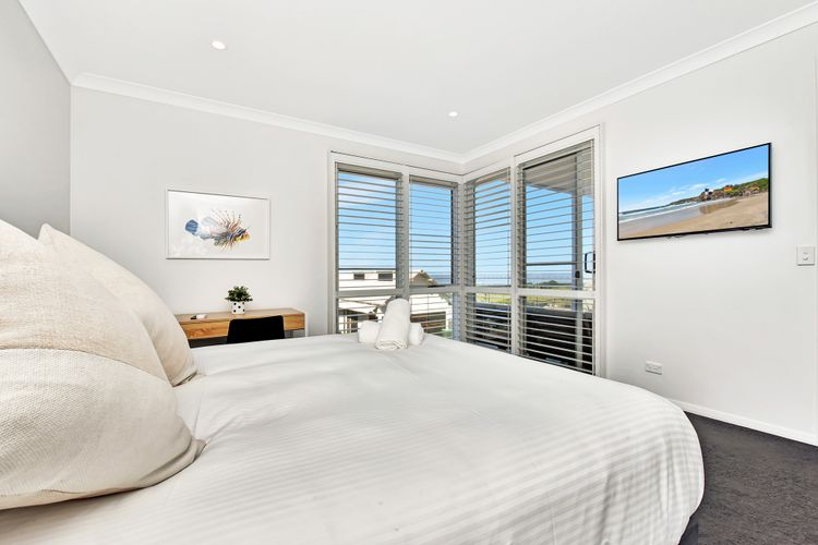 Bombora Beach House at Caves Beach Villas