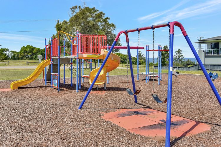 Oceanside Oasis at Caves Beach Villas