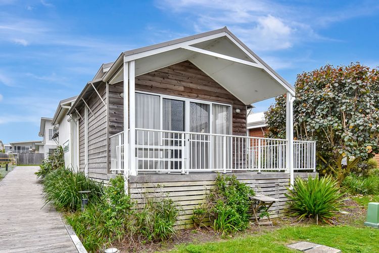 Beach Daze at Caves Beach Villas