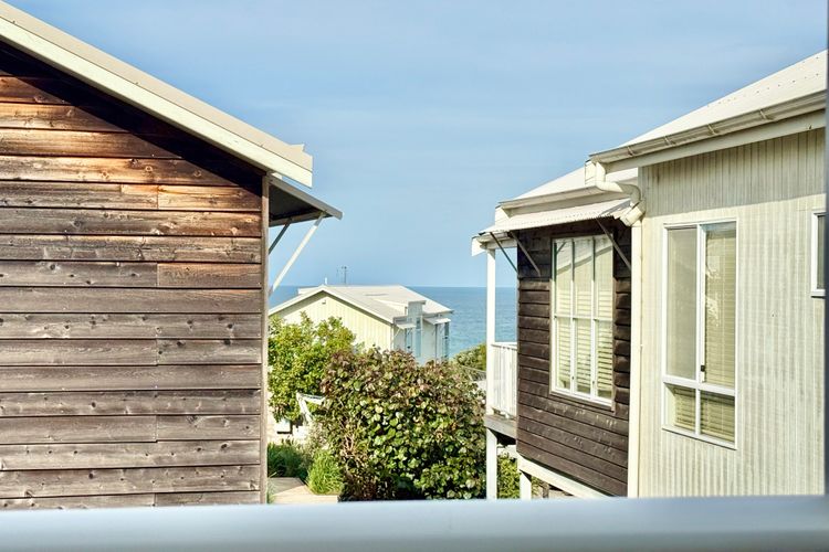 Beach Daze at Caves Beach Villas