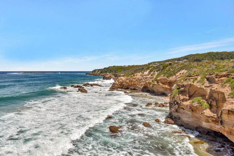 Coastal Breeze at Caves Beach Villas