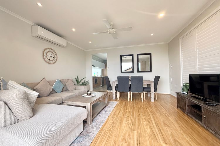 Coastal Breeze at Caves Beach Villas