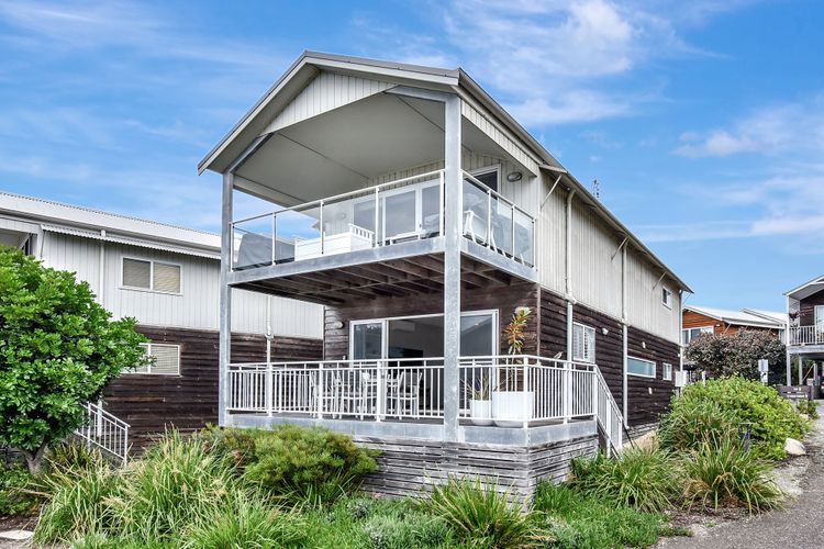 Bluewater Bliss at Caves Beach Villas