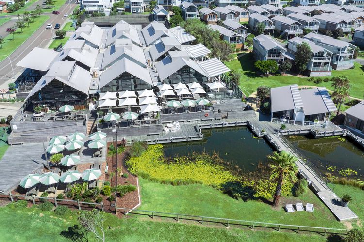 Bluewater Bliss at Caves Beach Villas