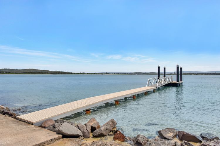 Beach Escape at Caves Beach Villas