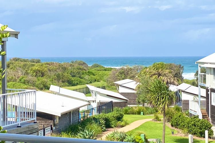 Aqua Villa at Caves Beach Villas