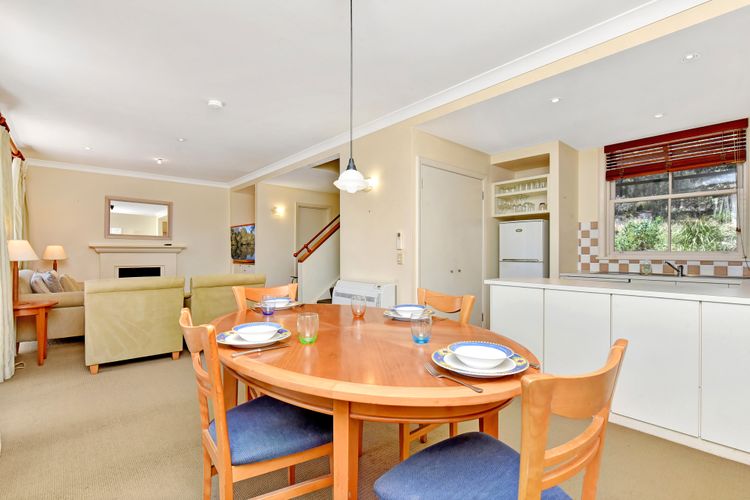 Cypress Lakes Villa 516 Primrose