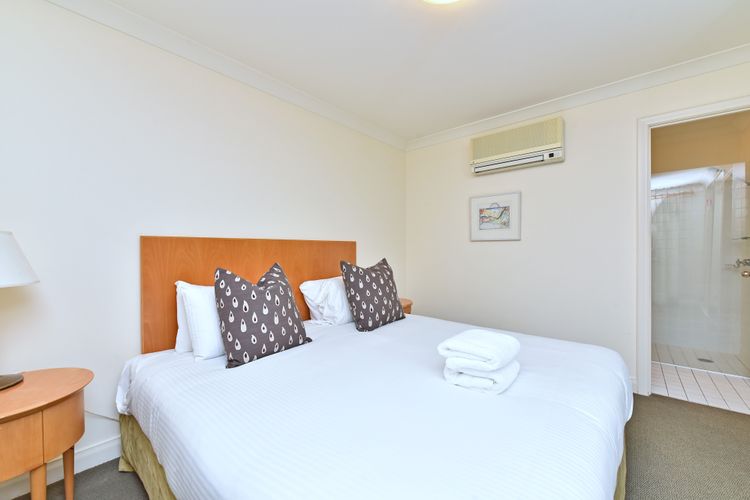 Cypress Lakes Villa 516 Primrose