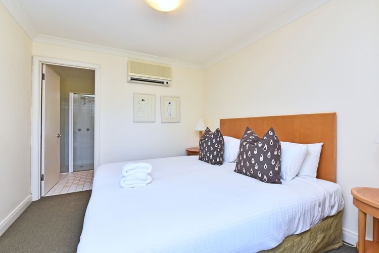 Cypress Lakes Villa 516 Primrose