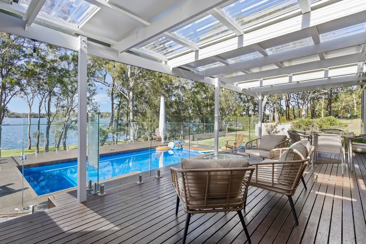 Waterfront Paradise Lodge Brightwaters