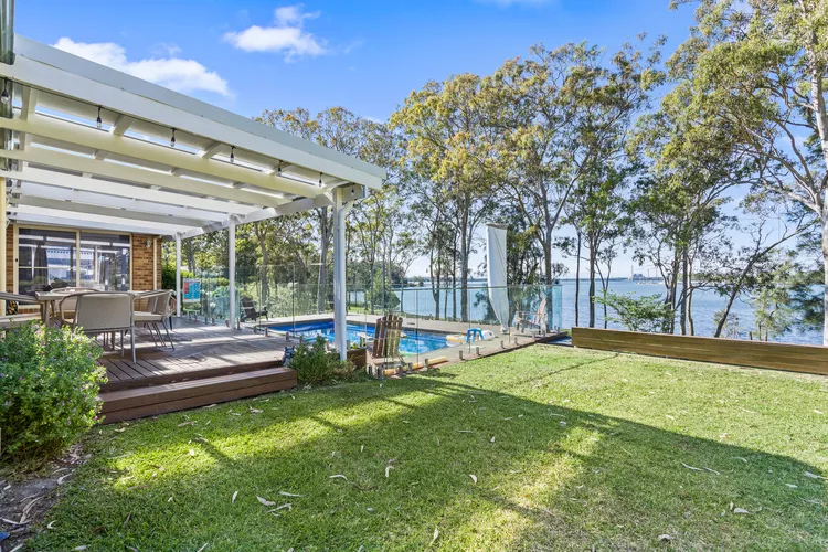 Waterfront Paradise Lodge Brightwaters