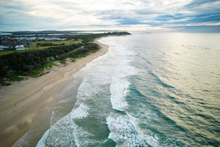 Finns at Caves Beach Resort