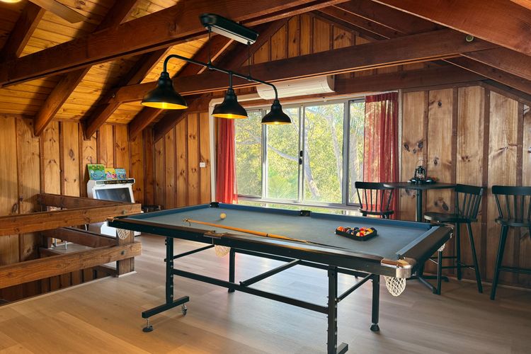 Treehouse Waterview at Caves Beach!