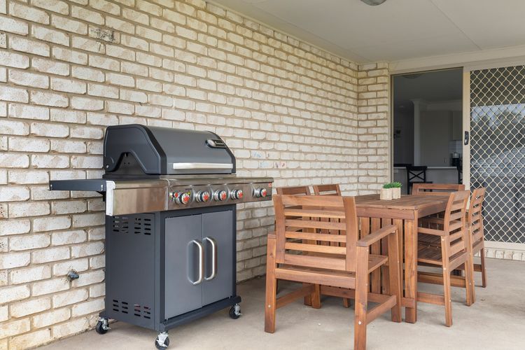 Tempranillo Guesthouse Fire Pit Among the Vineyard