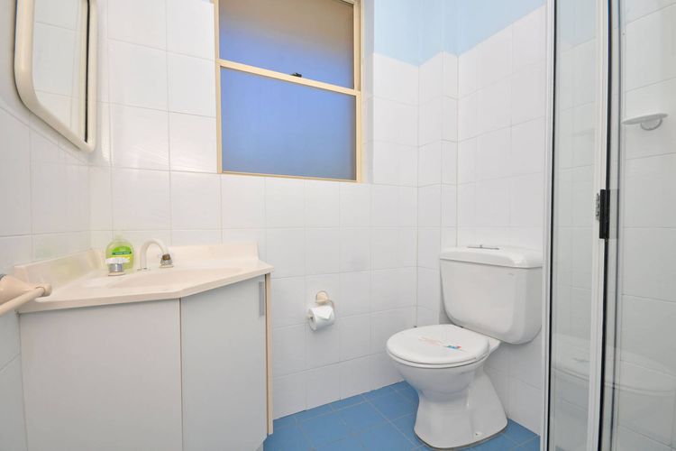 Toowoon Beach View 3br Villa 4 just steps to beach with views