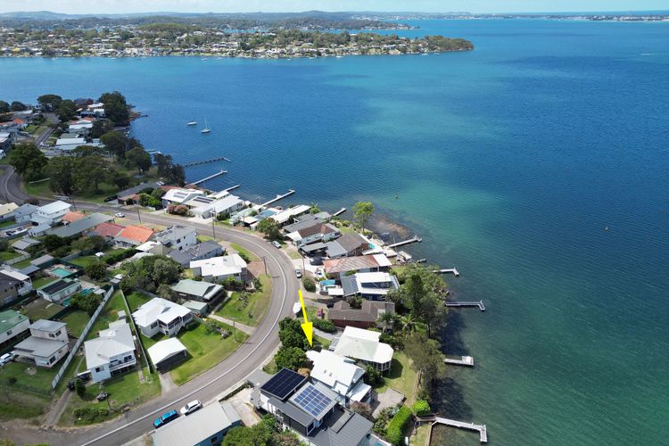 Lakehouse on Alexander