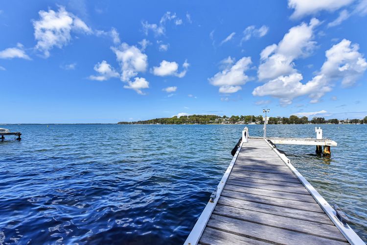 Lakehouse on Alexander