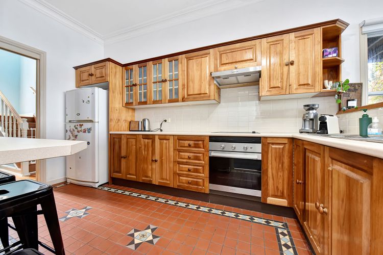 Lakehouse on Alexander