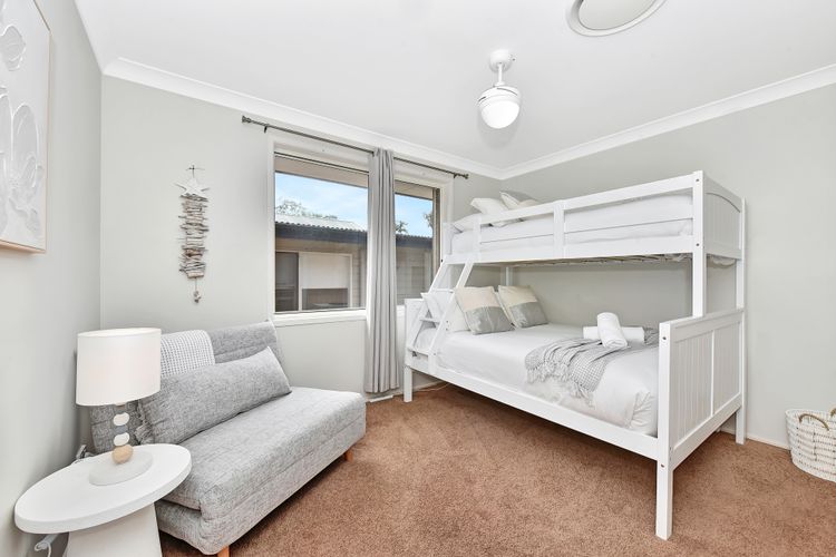 ChrisTony 3 Bdrm Waterfrnt Cottage