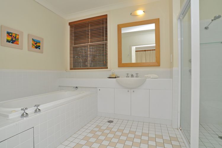 Villa 1br Merlot Villa located within Cypress Lakes Resort