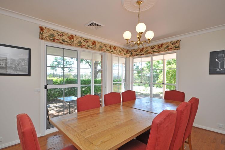 Countryside dining room